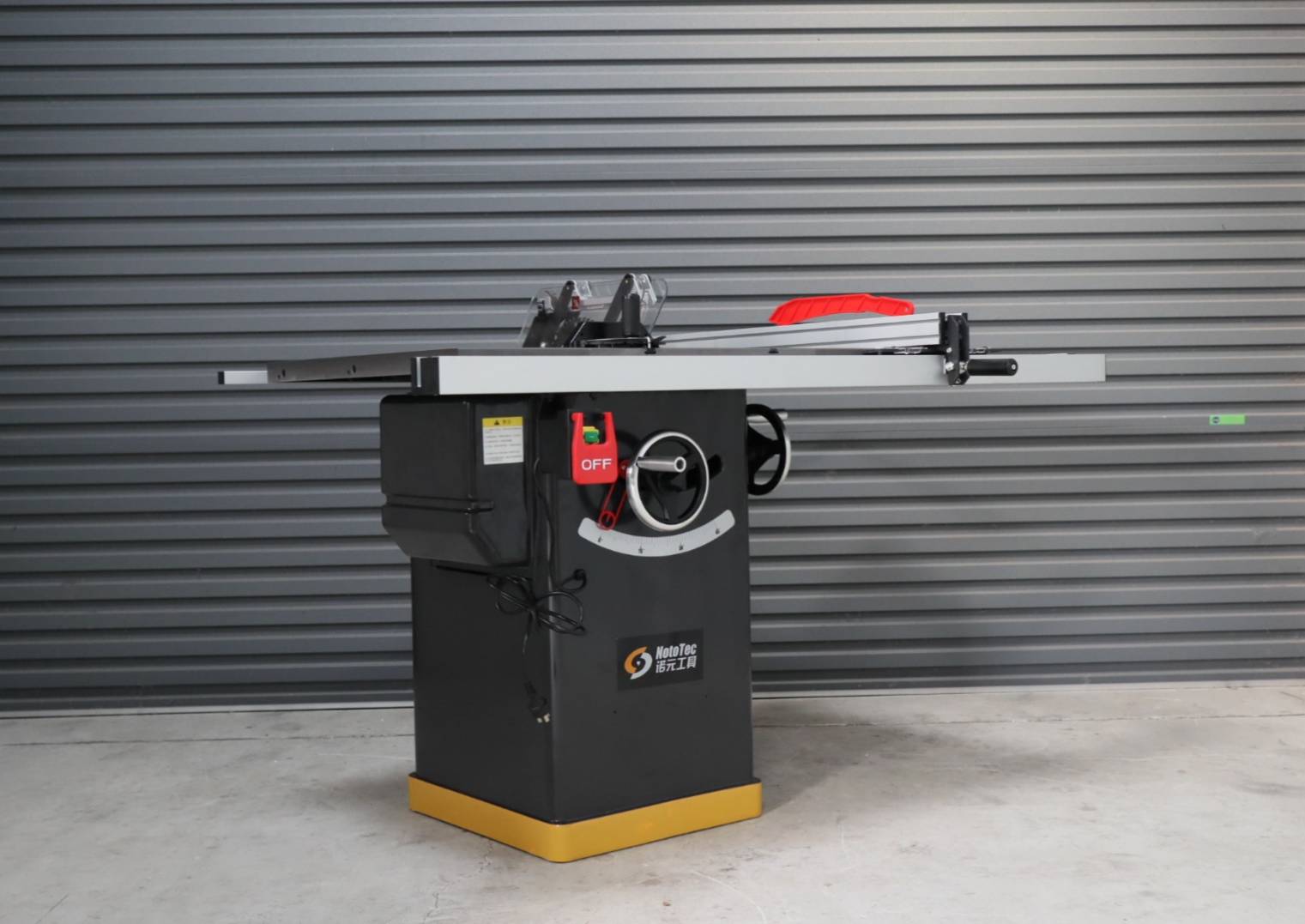 NOTOTEC 30"/2HP โต๊ะเลื่อย  สั่งซื้อติดต่อค่าขนส่งก่อนครับ  กทม. ปริมณฑลค่าส่ง 1500 บาท รับเองลด 1000 บาท