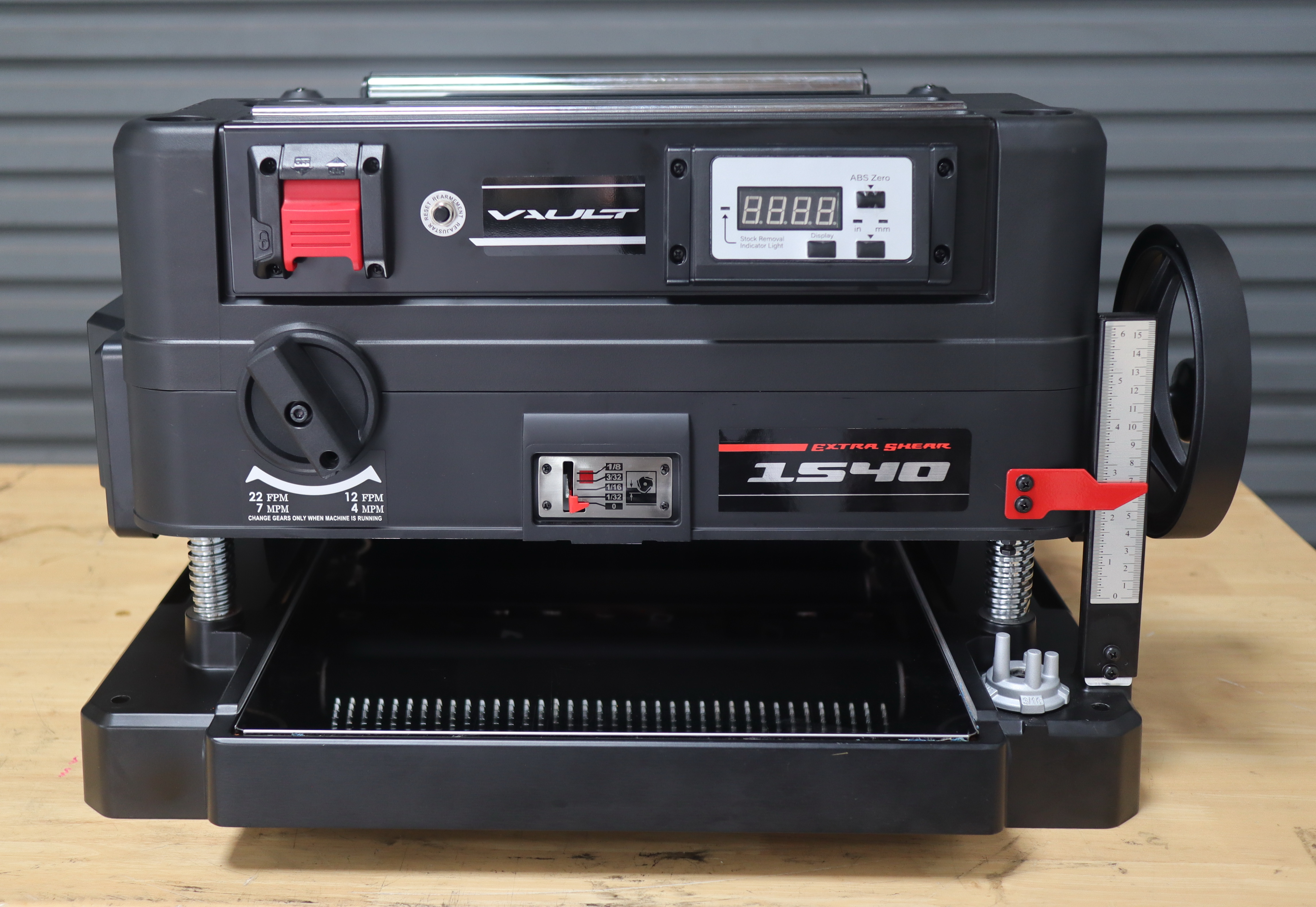 VAULT 15 PLANER Extra Shear1540 เครื่องรีดไม้หน้ากว้าง 15 นิ้ว 2 แรงม้า ยังไม่รวมค่าขนส่ง ติดต่อก่อนสั่งซื้อ